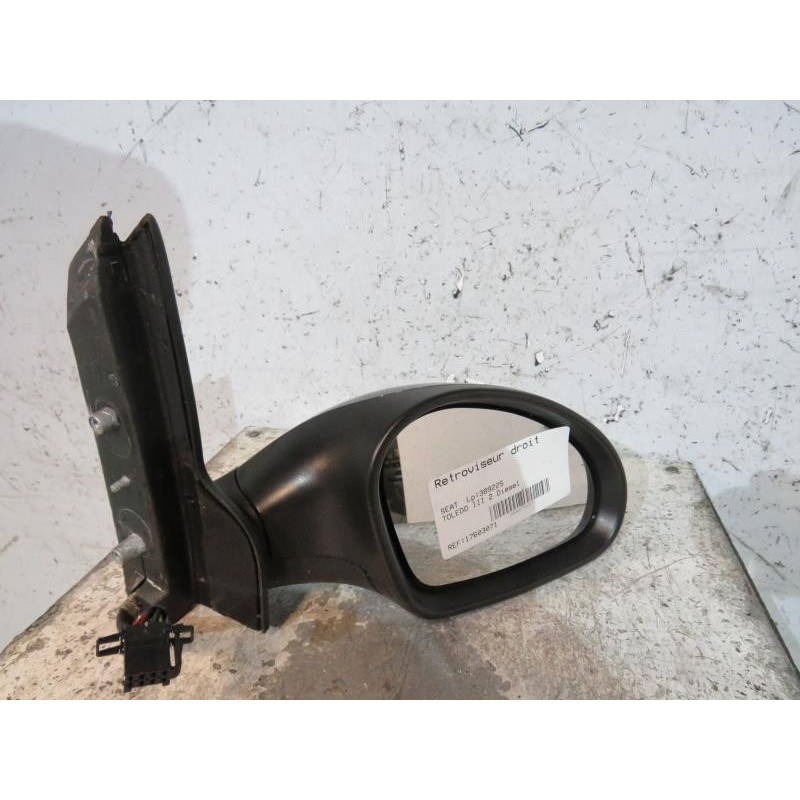 Retroviseur droit SEAT TOLEDO 3 Photo n°1
