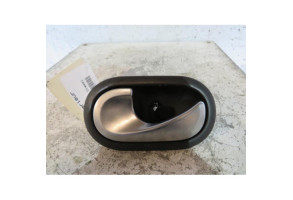 Poignee interieur avant gauche RENAULT CLIO 3 Photo n°1