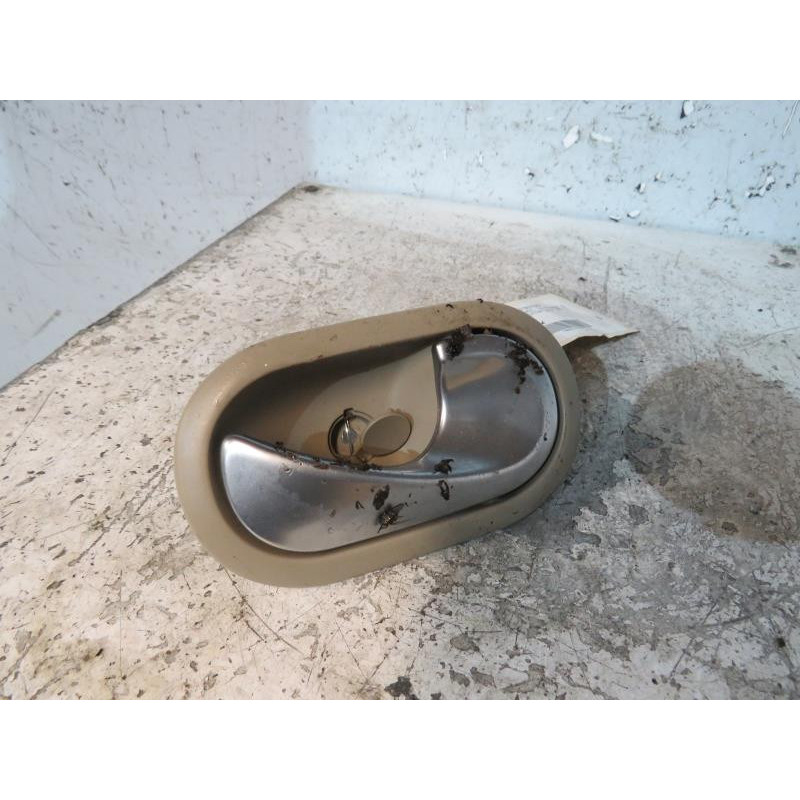 Poignee interieur avant droit RENAULT SCENIC 2 Photo n°1