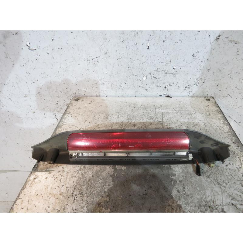 Feu arriere stop central FIAT PANDA 2 Photo n°1