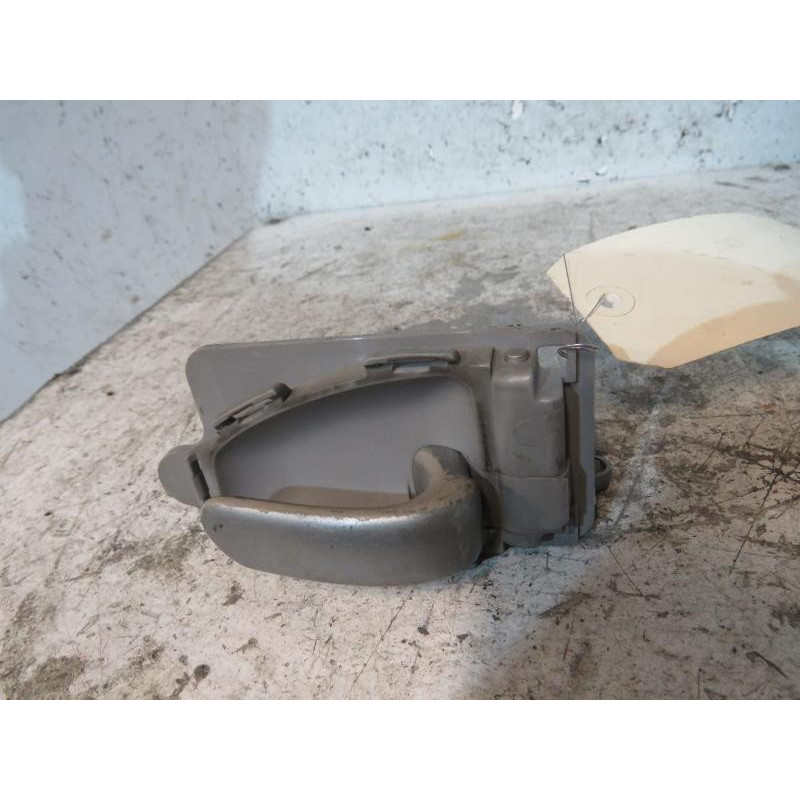 Poignee interieur avant droit CITROEN XSARA PICASSO Photo n°1