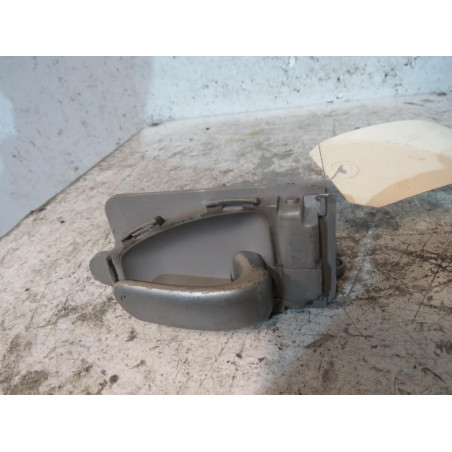 Poignee interieur avant droit CITROEN XSARA PICASSO