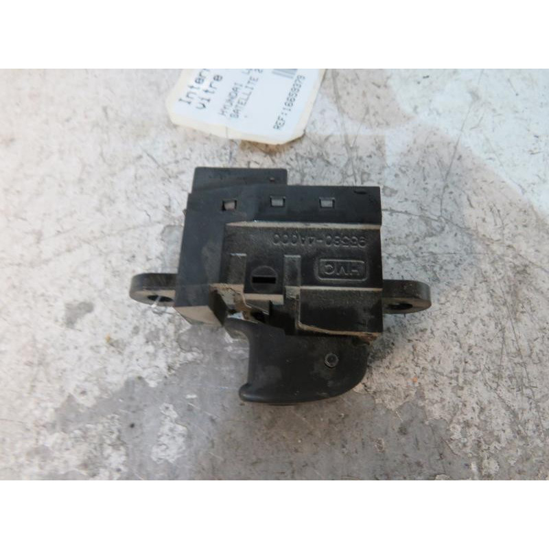 Interrupteur de leve vitre avant droit HYUNDAI SATELLITE 1 Photo n°1
