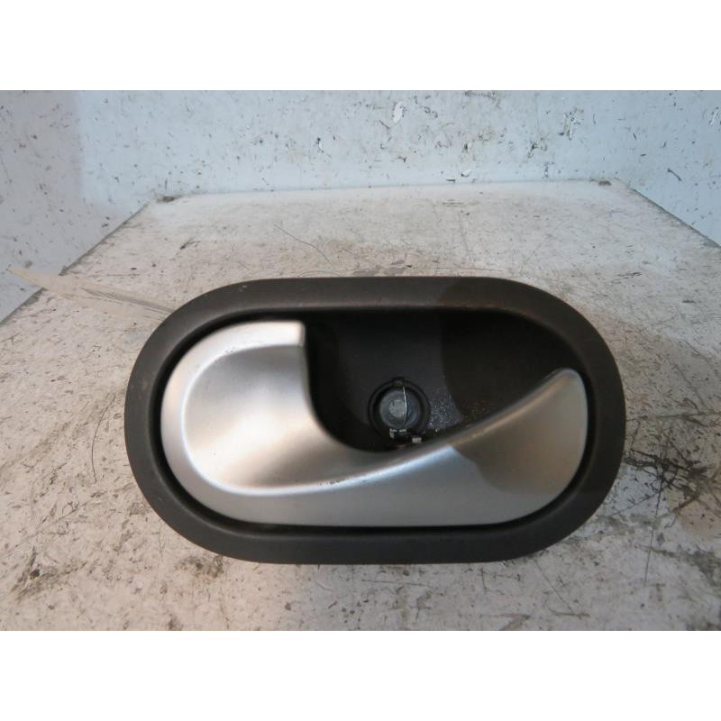 Poignee interieur arriere gauche RENAULT SCENIC 2 Photo n°1