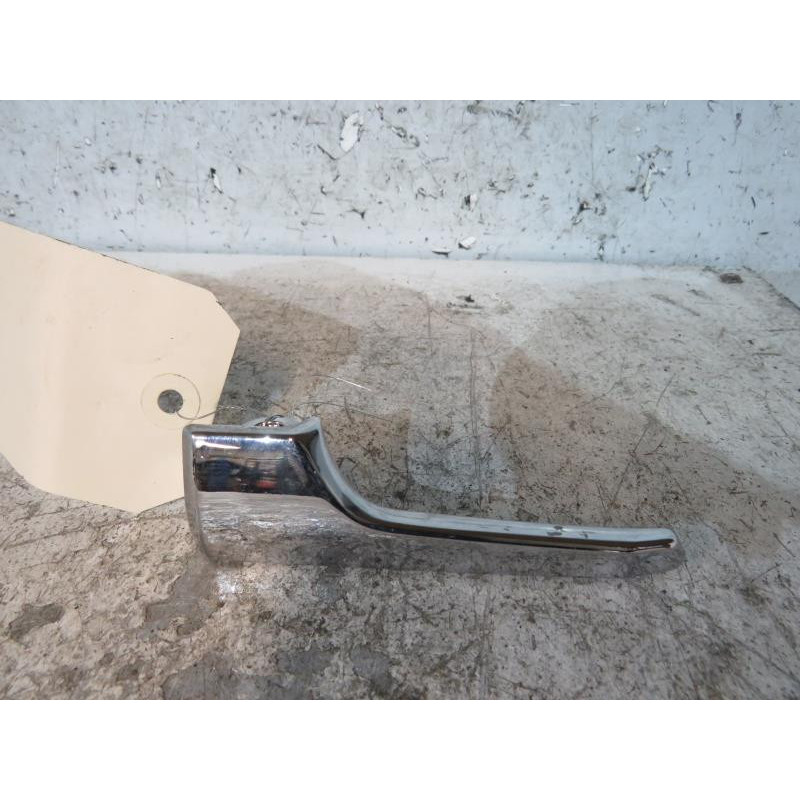 Poignee interieur arriere gauche OPEL ASTRA H Photo n°1
