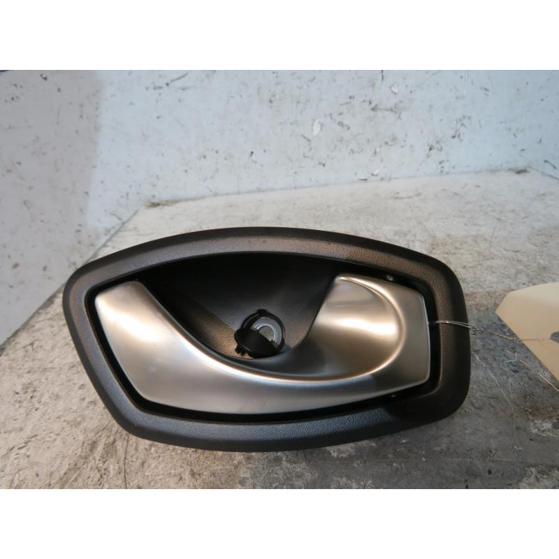 Poignee interieur arriere droit RENAULT CLIO 4 Photo n°1