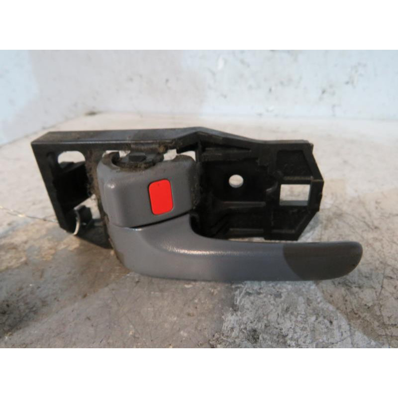 Poignee interieur arriere gauche TOYOTA RAV4 2 Photo n°1