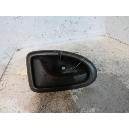 Poignee interieur arriere gauche RENAULT CLIO 2 CAMPUS