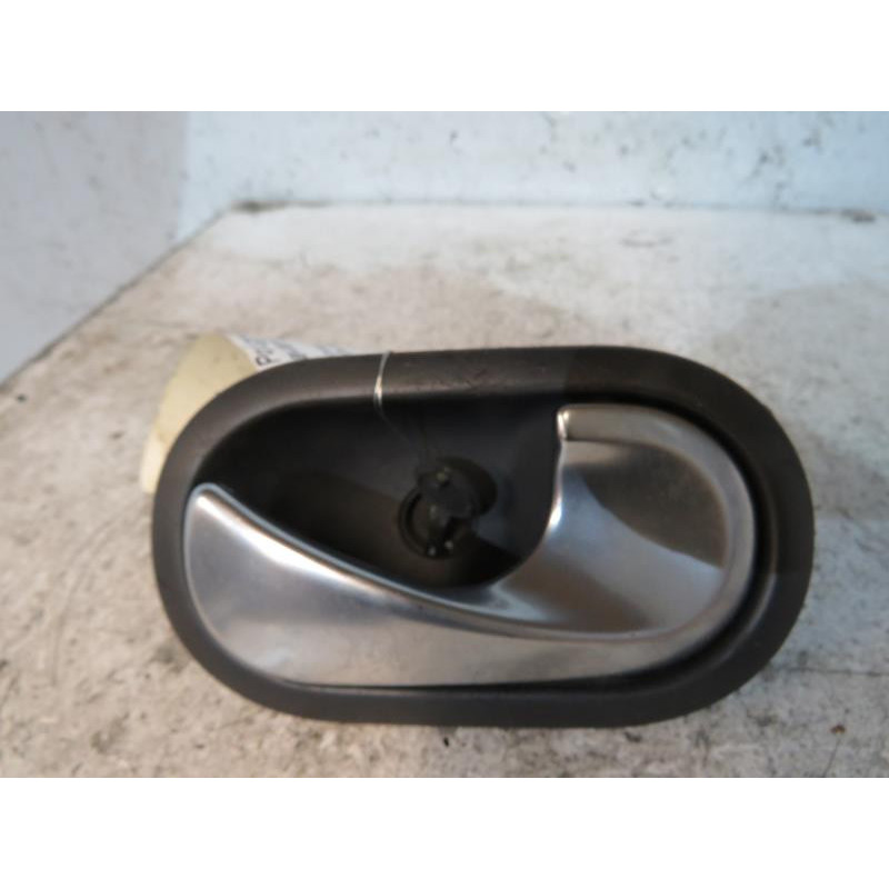 Poignee interieur avant droit RENAULT SCENIC 2 Photo n°1