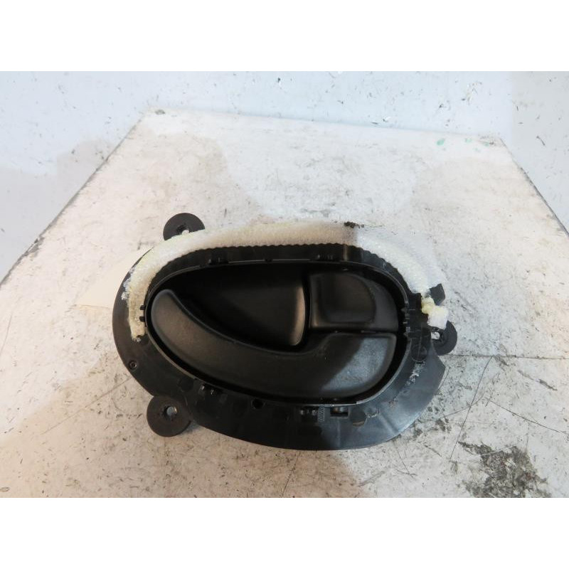 Poignee interieur arriere droit PEUGEOT 406 Photo n°1