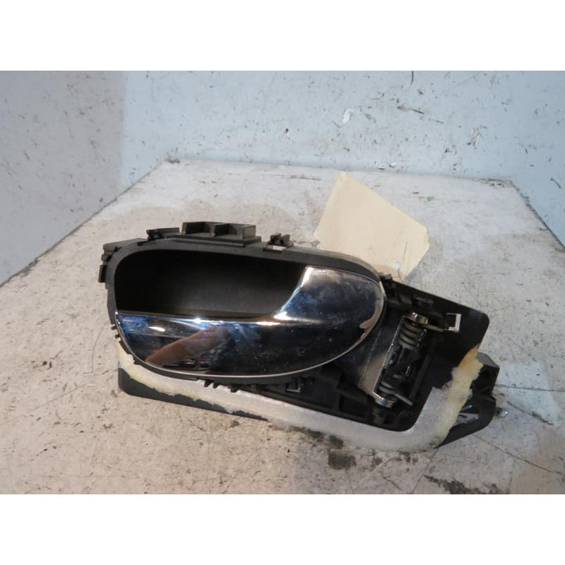 Poignee interieur arriere droit PEUGEOT 307 Photo n°1