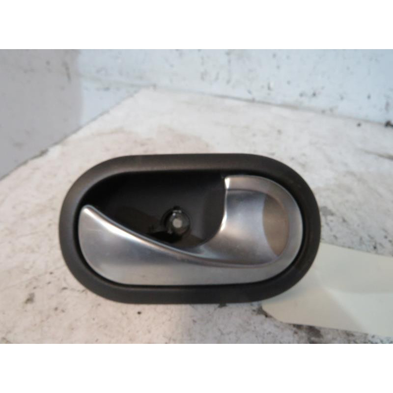 Poignee interieur arriere droit RENAULT MODUS Photo n°1
