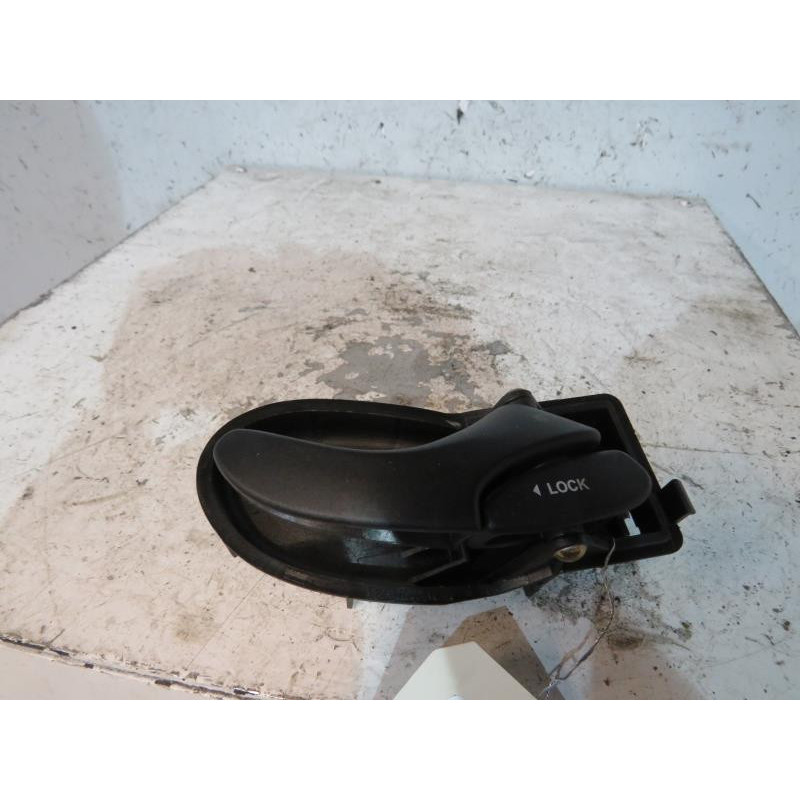 Poignee interieur arriere droit FORD FOCUS 1 Photo n°1