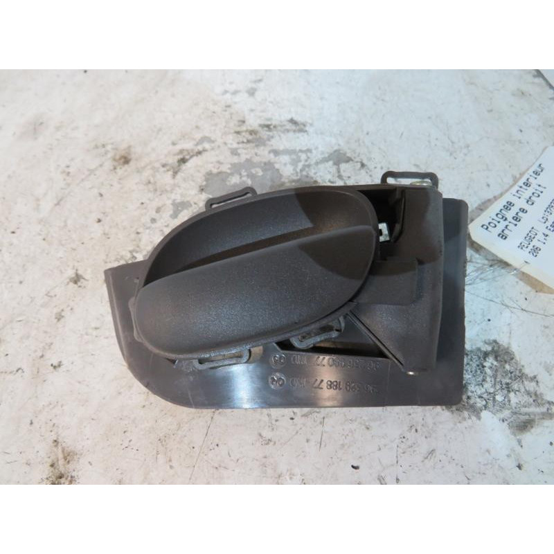 Poignee interieur arriere droit PEUGEOT 206 Photo n°1