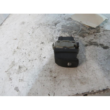 Interrupteur de leve vitre arriere droit RENAULT MODUS