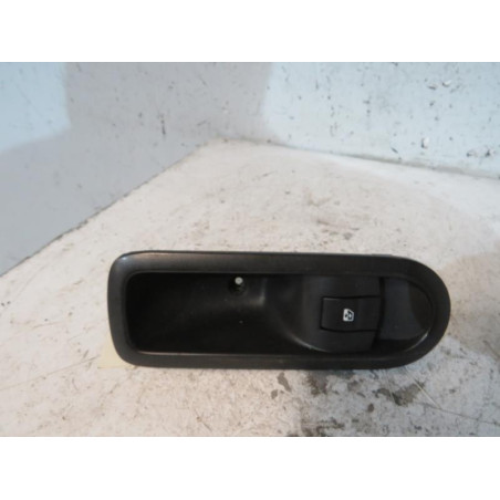 Interrupteur de leve vitre arriere droit RENAULT MEGANE 2