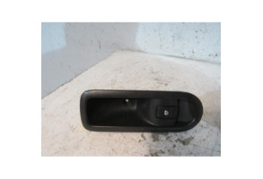 Interrupteur de leve vitre arriere droit RENAULT MEGANE 2 Photo n°1