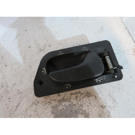 Poignee interieur arriere droit RENAULT LAGUNA 1