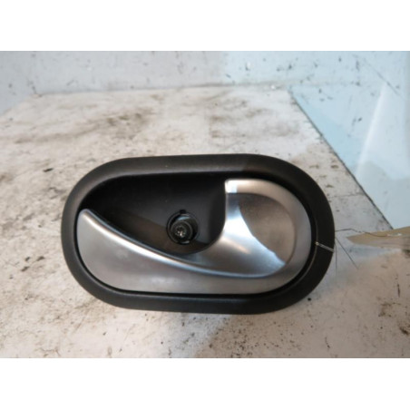 Poignee interieur arriere droit RENAULT CLIO 3