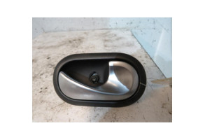 Poignee interieur arriere droit RENAULT CLIO 3 Photo n°1