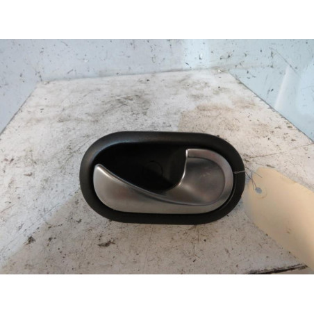 Poignee interieur avant droit RENAULT CLIO 3