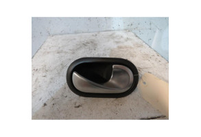 Poignee interieur avant droit RENAULT CLIO 3 Photo n°1