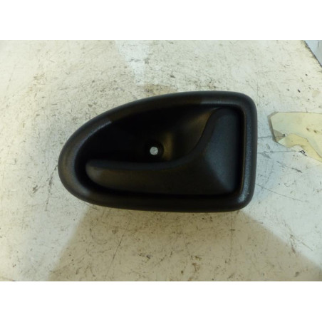 Poignee interieur arriere droit RENAULT CLIO 2