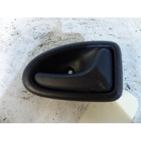 Poignee interieur arriere droit RENAULT CLIO 2