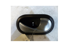 Poignee interieur avant droit RENAULT CLIO 3 Photo n°1