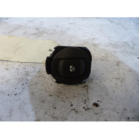 Interrupteur de leve vitre avant droit RENAULT VEL SATIS