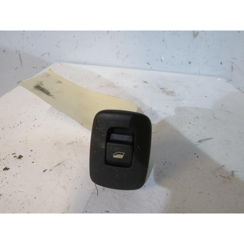 Interrupteur de leve vitre arriere droit CITROEN C5 2 Photo n°1