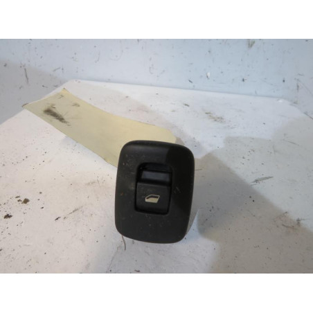 Interrupteur de leve vitre arriere droit CITROEN C5 2