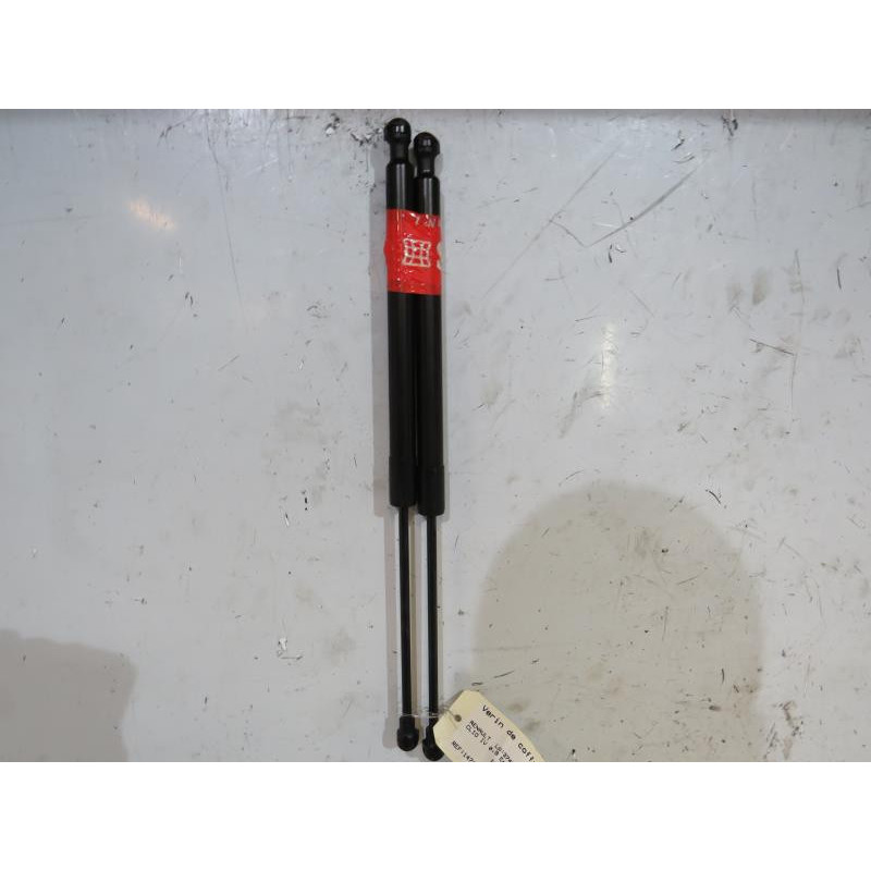 Verin de coffre RENAULT CLIO 4 Photo n°1