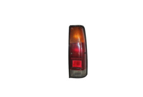 Feu arriere principal droit (feux) ISUZU TROOPER Photo n°1