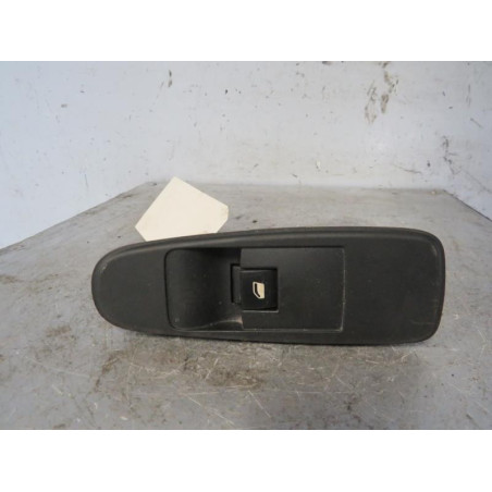 Interrupteur de leve vitre avant droit CITROEN C4 PICASSO 1