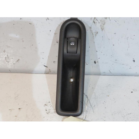 Interrupteur de leve vitre arriere gauche RENAULT CLIO 3