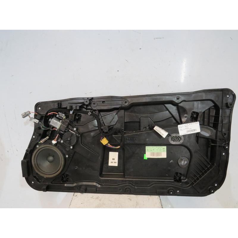 Leve vitre electrique avant droit FORD FIESTA 6 Photo n°1