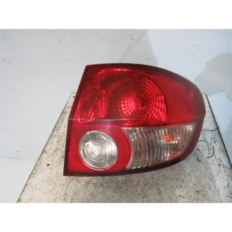 Feu arriere principal droit (feux) HYUNDAI GETZ Photo n°1