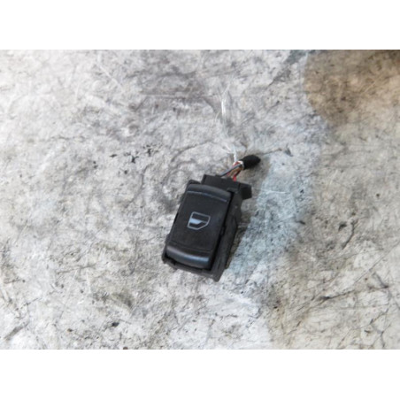 Interrupteur de leve vitre avant droit VOLKSWAGEN GOLF 4