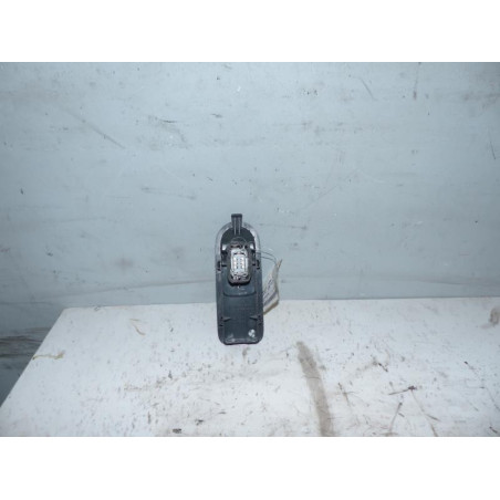 Interrupteur de leve vitre avant droit RENAULT SCENIC 2