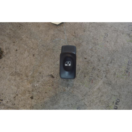 Interrupteur de leve vitre avant droit RENAULT CLIO 2