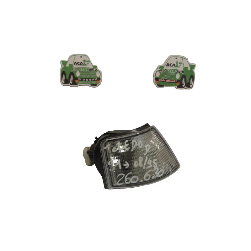 Optique avant secondaire droit (feux)(clignotant) SEAT TOLEDO 1 Photo n°1