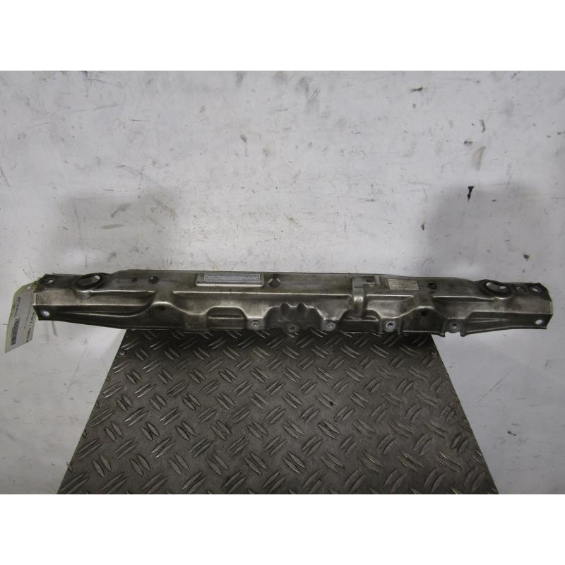 Armature avant, Masque avant TOYOTA AVENSIS VERSO Photo n°1