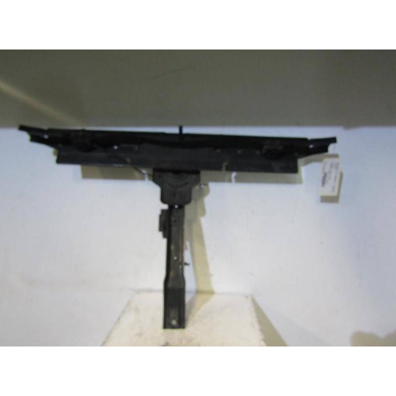 Armature avant, Masque avant HYUNDAI TRAJET Photo n°1