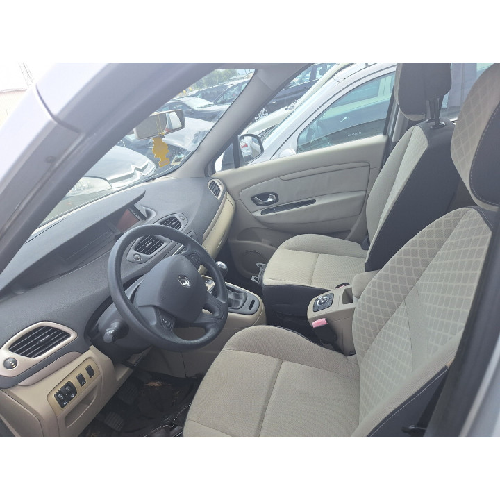 Feu arriere principal droit (feux) RENAULT SCENIC 3 Photo n°8