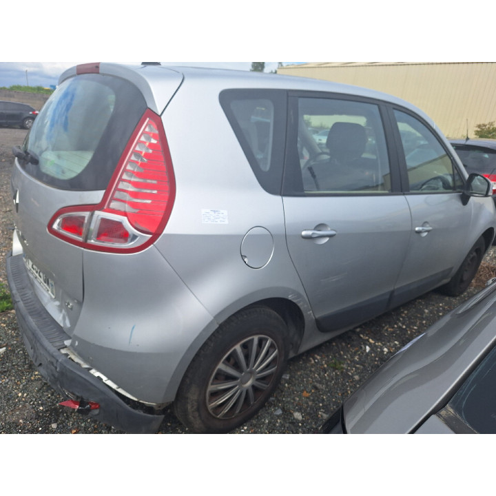 Feu arriere principal droit (feux) RENAULT SCENIC 3 Photo n°12
