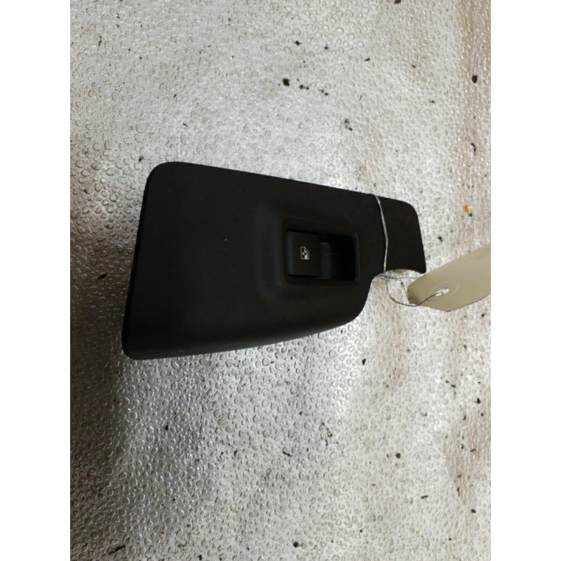 Interrupteur de leve vitre arriere gauche OPEL MERIVA B Photo n°1