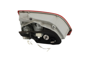 Feu arriere secondaire droit (feux) PEUGEOT 308 2 SW Photo n°4