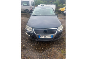Feu arriere secondaire gauche (feux) VOLKSWAGEN PASSAT 5 Photo n°11