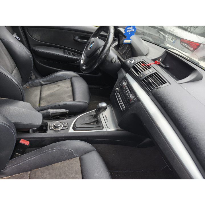 Feu arriere principal droit (feux) BMW SERIE 1 E87 Photo n°9